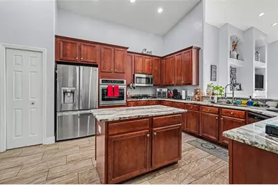 12515 Burgess Hill Drive, Riverview, FL 33579 - Photo 7