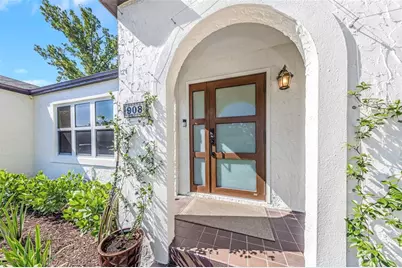 908 W Candlewood Avenue, Tampa, FL 33603 - Photo 3