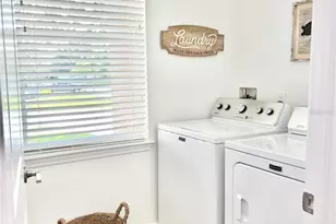 1334 Belcher Dr, Tarpon Springs, FL 34689 - Photo 17
