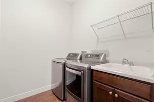 5134 Lakecastle Dr, Tampa, FL 33624 - Photo 57