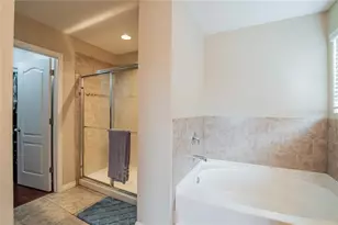402 Britton Shores Ct, Ruskin, FL 33570 - Photo 41