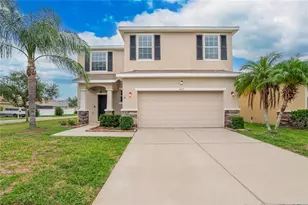 402 Britton Shores Ct, Ruskin, FL 33570 - Photo 1