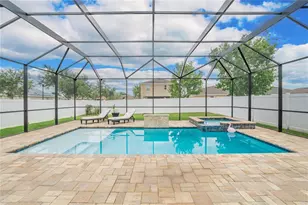 402 Britton Shores Ct, Ruskin, FL 33570 - Photo 7