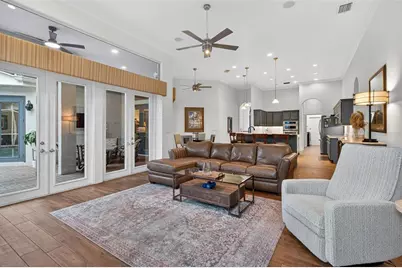 820 Sand Pine Drive NE, Saint Petersburg, FL 33703 - Photo 13