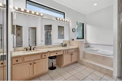 820 Sand Pine Drive NE, Saint Petersburg, FL 33703 - Photo 27