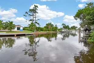 820 Sand Pine Dr NE, Saint Petersburg, FL 33703 - Photo 45