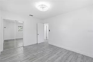 317 E Hydrangia St, Tampa, FL 33612 - Photo 21