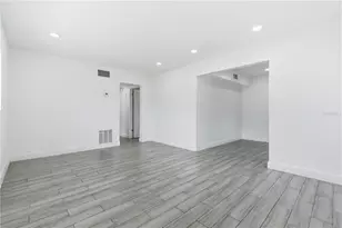 317 E Hydrangia St, Tampa, FL 33612 - Photo 5