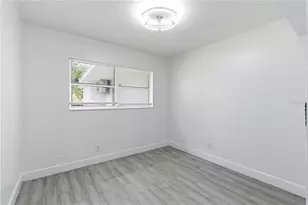 317 E Hydrangia St, Tampa, FL 33612 - Photo 15
