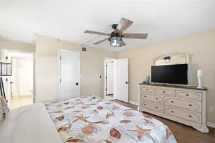 18610 Gulf Blvd, Indian Shores, FL 33785 - Photo 17