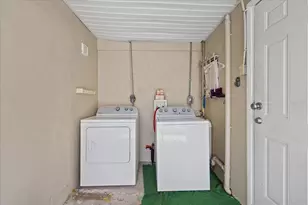 3322 W Kathleen St, Tampa, FL 33607 - Photo 33