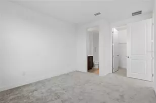 32801 Tree of Life Ave, Wesley Chapel, FL 33543 - Photo 25