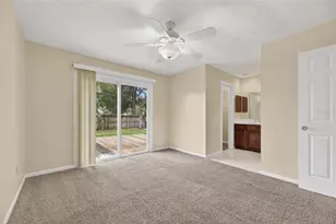 5001 Whiteway Dr, Tampa, FL 33617 - Photo 25