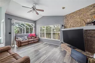 1887 Wood Bend St, Tarpon Springs, FL 34689 - Photo 13