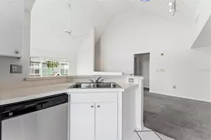 9714 Lake Chase Island Way, Tampa, FL 33626 - Photo 15