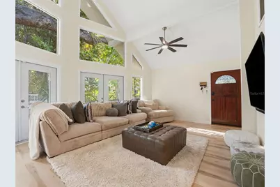 2607 W Wyoming Avenue, Tampa, FL 33611 - Photo 7