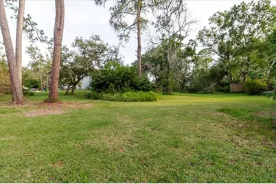 Highland Avenue, Tarpon Springs, FL 34689 - Photo 17