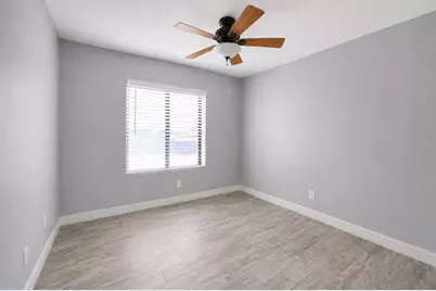 6530 Bimini Court, Apollo Beach, FL 33572 - Photo 13
