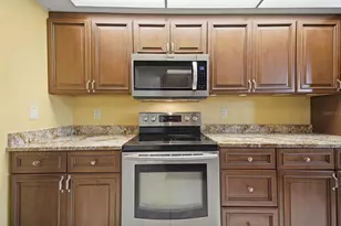 670 Island Way, Clearwater Beach, FL 33767 - Photo 11