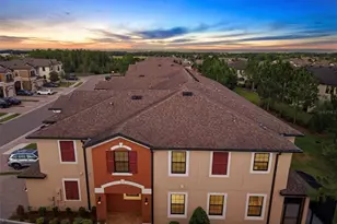 30040 Southwell Ln, Wesley Chapel, FL 33543 - Photo 5