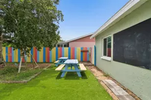 613 5th Ave SE, Largo, FL 33771 - Photo 27