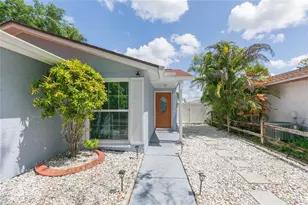 9217 Spyglass Ct, Tampa, FL 33615 - Photo 5