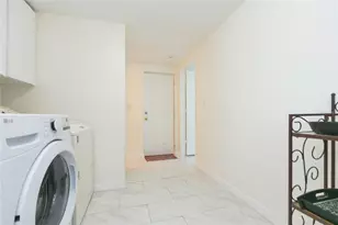 9217 Spyglass Ct, Tampa, FL 33615 - Photo 19