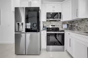 2020 58th Ave S, Saint Petersburg, FL 33712 - Photo 9