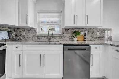 2020 58th Avenue S, Saint Petersburg, FL 33712 - Photo 11