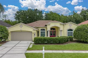1808 Tangledvine Dr, Wesley Chapel, FL 33543 - Photo 9