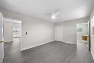 2001 E Powhatan Ave, Tampa, FL 33610 - Photo 15