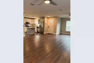 2745 4th Avenue S, Saint Petersburg, FL 33712 - Photo 3