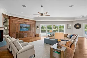 16601 Avila Blvd, Tampa, FL 33613 - Photo 9