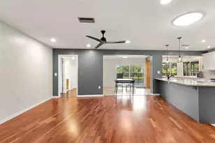4308 Middle Lake Dr, Tampa, FL 33624 - Photo 19
