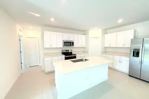 11357 Brae Wy, Dade City, FL 33525 - Photo 7