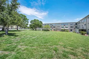 2072 Australia Way W, Clearwater, FL 33763 - Photo 35