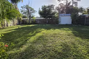 3919 Harrisburg St NE, Saint Petersburg, FL 33703 - Photo 3
