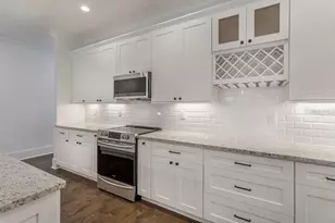 5813 N 18th St, Tampa, FL 33610 - Photo 11