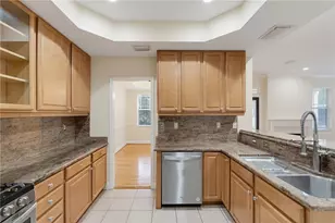 2889 Bayshore Trails Dr, Tampa, FL 33611 - Photo 17