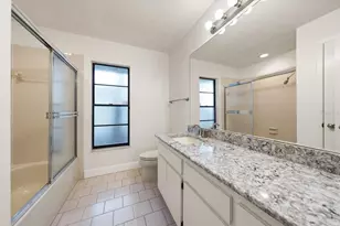 3408 Cullendale Dr, Tampa, FL 33618 - Photo 15
