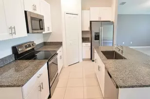 9685 Branching Ship Trce, Wesley Chapel, FL 33545 - Photo 5