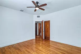 1127 22nd Ave N, Saint Petersburg, FL 33704 - Photo 15