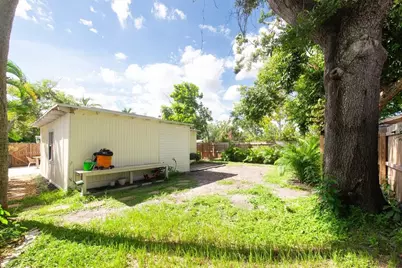1840 51st Street S, Gulfport, FL 33707 - Photo 9