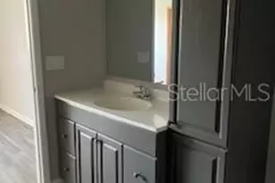6332 Newtown Cir, Tampa, FL 33615 - Photo 9