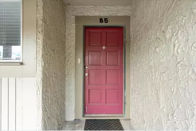 6332 Newtown Circle #32B5, Tampa, FL 33615 - Photo 5