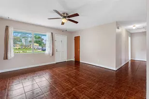126 W Grapefruit Cir, Clearwater, FL 33759 - Photo 39