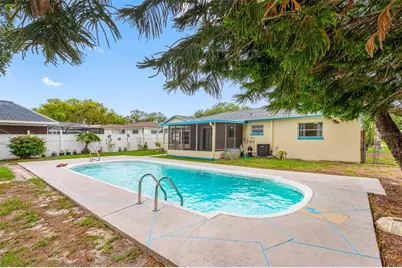 126 W Grapefruit Circle, Clearwater, FL 33759 - Photo 15