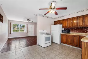 126 W Grapefruit Cir, Clearwater, FL 33759 - Photo 47