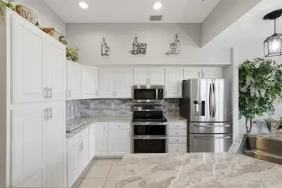 200 Brightwater Drive #10, Clearwater Beach, FL 33767 - Photo 7