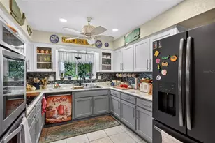 1411 Jacobson Cir, Sun City Center, FL 33573 - Photo 27
